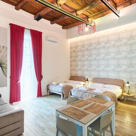 Toto E Peppino Luxury Rooms Наполи Екстериор снимка